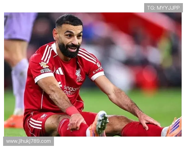 赛季末复盘决定斯洛特位置伊劳拉是否接任中心角色